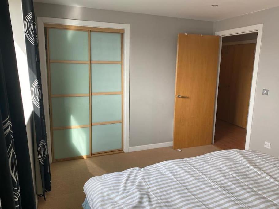 Modern 2 Bed Apartment With Stunning Seaside View Edinburg Exteriör bild
