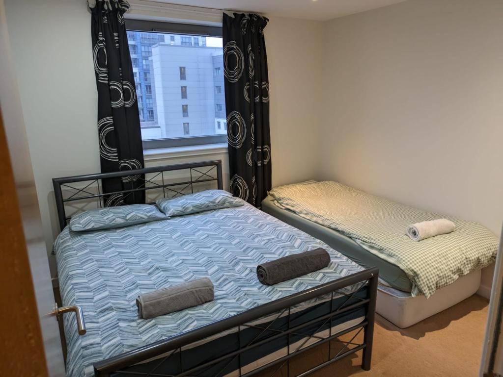 Modern 2 Bed Apartment With Stunning Seaside View Edinburg Exteriör bild